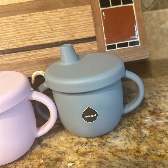 Milkdot • Trio of Silicone Sippy Cups for Baby • NEW! Unisex🦋 - Picture 4 of 9